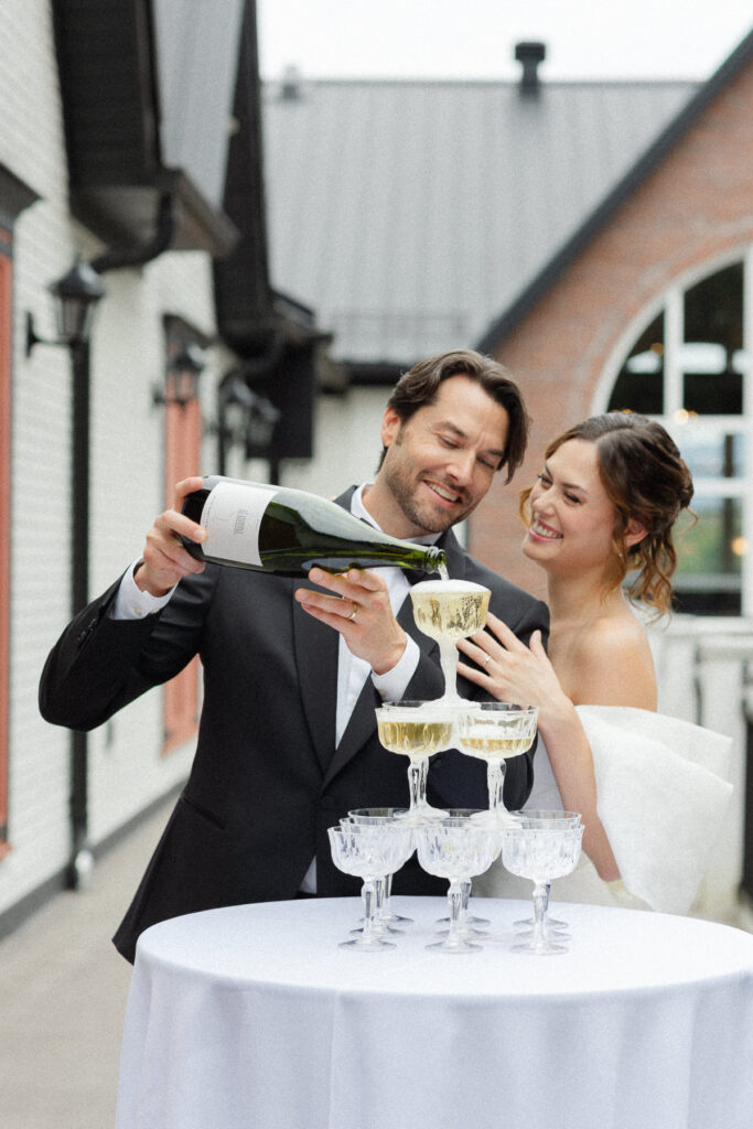 Wedding in EasternTownships at Vignoble du Ruisseau
