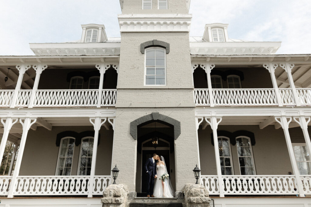 Wedding at Manoir Maplewood, Eastern Townships